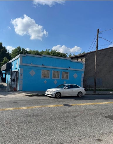 727 Cranston St , Providence, RI 02907 