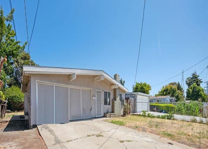 2782 FORDHAM ST  , East Palo Alto, CA 94303 