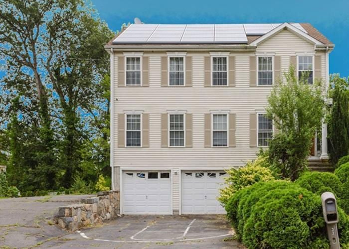 32 MARSHALL AVE  , Trumbull, CT 06611 