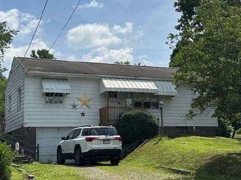 2383 STATE RT 981  , New Alexandria, PA 15670 