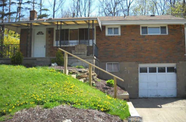131 S JOSLYN DR  , Penn Hills, PA 15235 