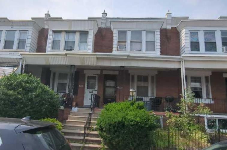 Larchwood Ave, Philadelphia, PA 19143