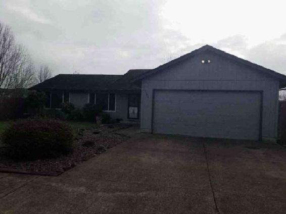 Evergreen St, Albany, OR 97322