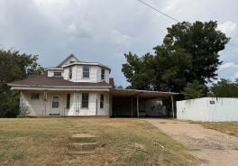 Single Family 3BR 2BA - 321 W AVENUE B, Elk City, OK