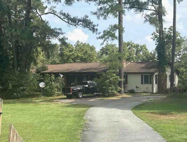 Canterbury Rd, Walkerton, VA 23177