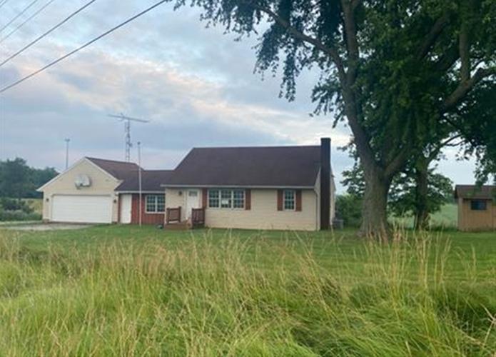 Dover Rd, Apple Creek, OH 44606