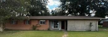 Sylvester St, Abbeville, LA 70510 #1