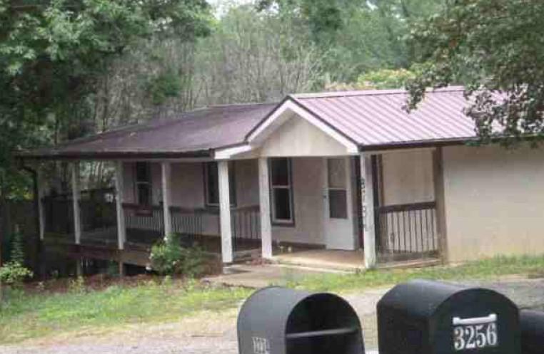 9th Avenue Dr, Hickory, NC 28601 #1