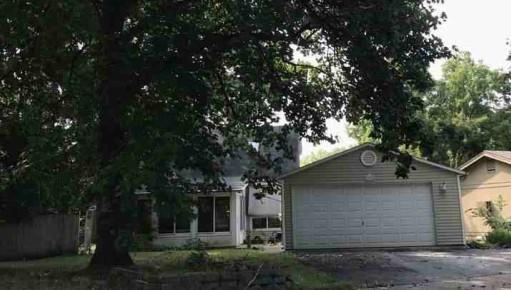 Dawnview Dr, Florissant, MO 63031