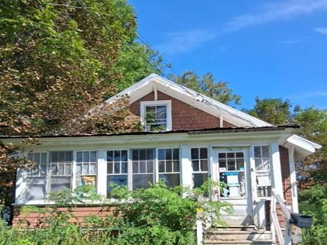 Park St, Madison, ME 04950
