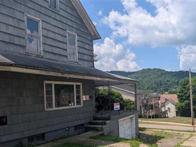 Elm St, Bradford, PA 16701 #1