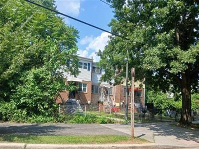 Clay St, Washington, DC 20019 #1