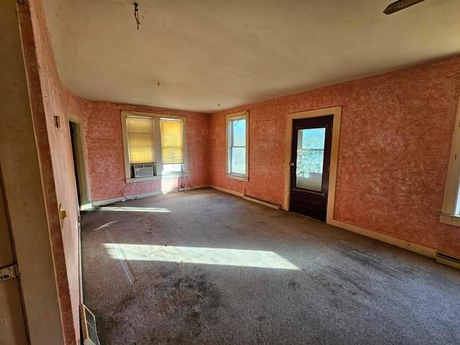 Elm St, Endeavor, WI 53930