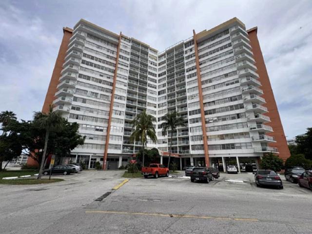Miami Gardens Dr, Miami, FL 33179 #1