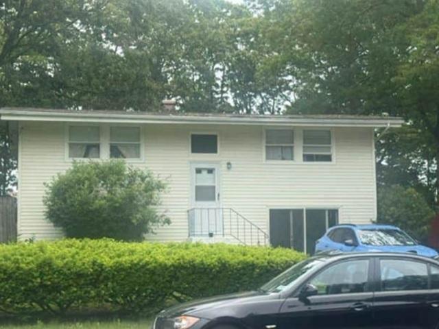 Arrowhead Ln, East Setauket, NY 11733 #1