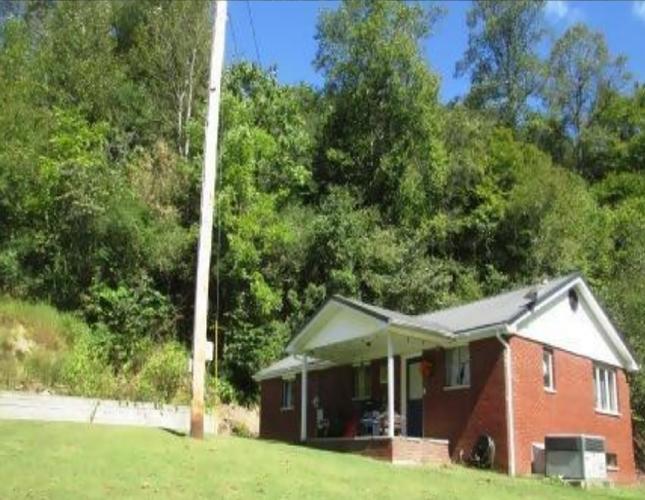 Longfork Rd, Virgie, KY 41572