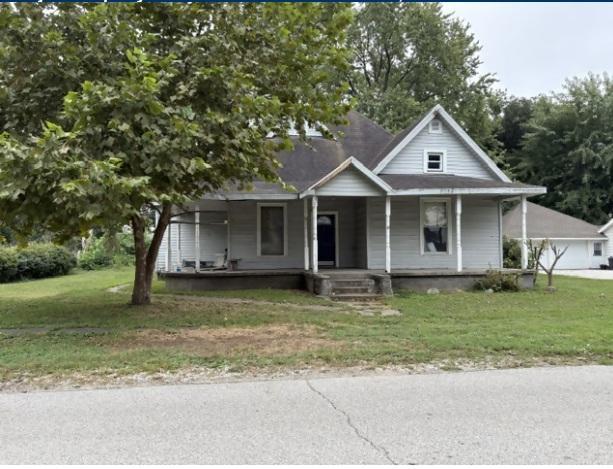 Maple St, Oaktown, IN 47561