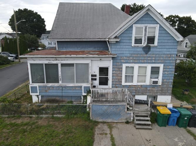 Greene Ave, Cranston, RI 02920