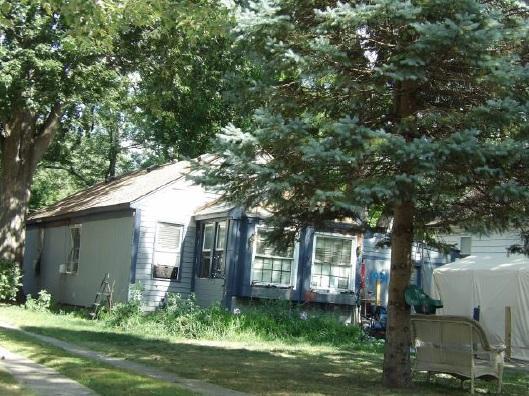Wakenden , Redford, MI 48240 #1