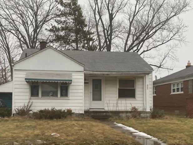 Pleasant Ave, Eastpointe, MI 48021