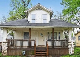 Single Family 3BR 2BA - 121 N ASH AVE, Independence, MO