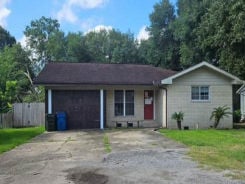 Single Family 3BR 3BA - 907 OAK ST, Scott, LA