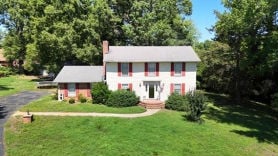 Single Family 4BR 3BA - 22 IRIS CT, Spartanburg, SC