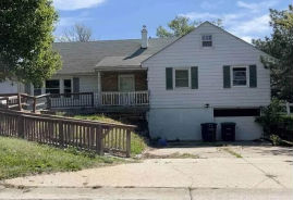 Single Family 2BR 1BA - 3107 S 52 ND ST, Omaha, NE