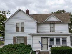 Single Family 3BR 1BA - 220 W 8TH ST, Kewanee, IL