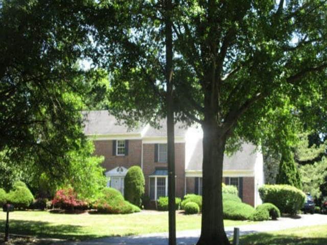 Gates Ct, Princeton Junction, NJ 08550