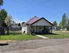 Single Family 2BR 1BA - 615 W AVENUE D, Jerome, ID