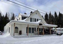 Single Family 3BR 2BA - 93 BOG RD, North Stratford, NH