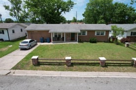 Single Family 4BR 2BA - 2908 S PARK AVE, Joplin, MO