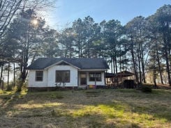 Single Family 2BR 2BA - 5079 HWY 7, Bismarck, AR