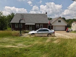 Single Family 3BR 2BA - 171 HILLVIEW MANOR RD, Leechburg, PA