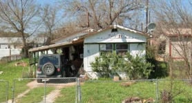 Single Family 2BR 1BA - 5526 LAKEVIEWÂ DR, Granbury, TX