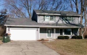 Single Family 4BR 3BA - 2021 RADCLIFFE DR, Aurora, IL