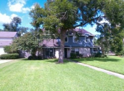 Single Family 4BR 3BA - 52 BANYAN CT, Lake Jackson, TX