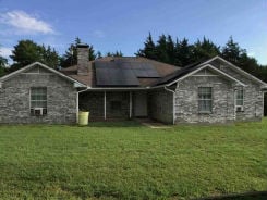 Single Family 3BR 2BA - 275 MAPLE DR, Pottsboro, TX