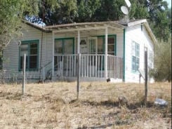 Single Family 3BR 1BA - 210 COLWELL STREET, Pleasanton, TX
