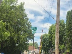 Single Family 3BR 1BA - 3226 15TH STREET C, Moline, IL