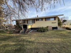 Single Family 3BR 1BA - 2227 BURTON AVE, Okanogan, WA