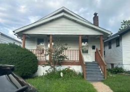 Single Family 2BR 2BA - 2136 ESTHER AVE, Saint Louis, MO