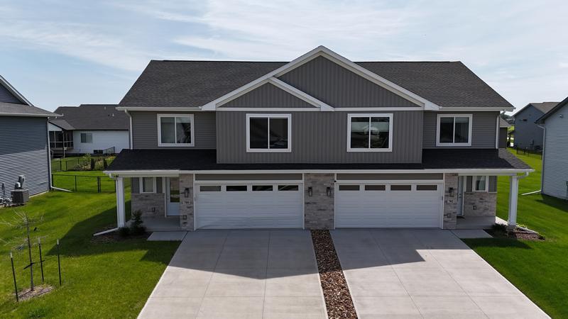 River Bend Ln, North Liberty, IA 52317 #1