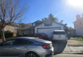 Single Family 4BR 2BA - 3050 HILDRETH CT, Lancaster, CA