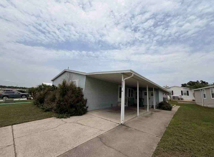 Landis Ave, Zephyrhills, FL 33541 #1