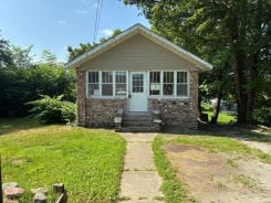 Single Family 3BR 3BA - 453 E WASHINGTON ST, Monticello, IN