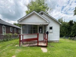 Single Family 2BR 1BA - 402 CONDIT AVE, Alton, IL