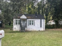 Single Family 2BR 1BA - 2027 CONNALLY DR, Atlanta, GA