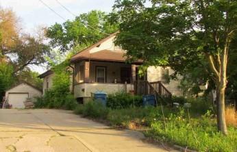 1st St, Dixon, IL 61021